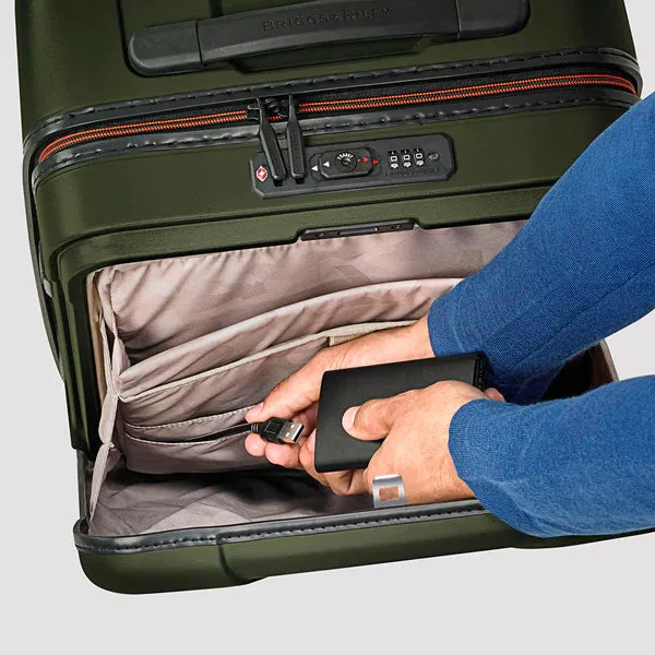 Briggs & Riley TORQ Collection Domestic Carryon Spinner