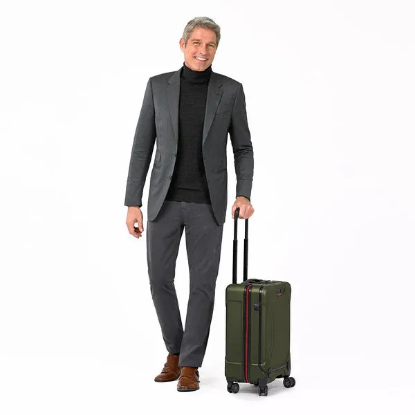 Briggs & Riley TORQ Collection Domestic Carryon Spinner