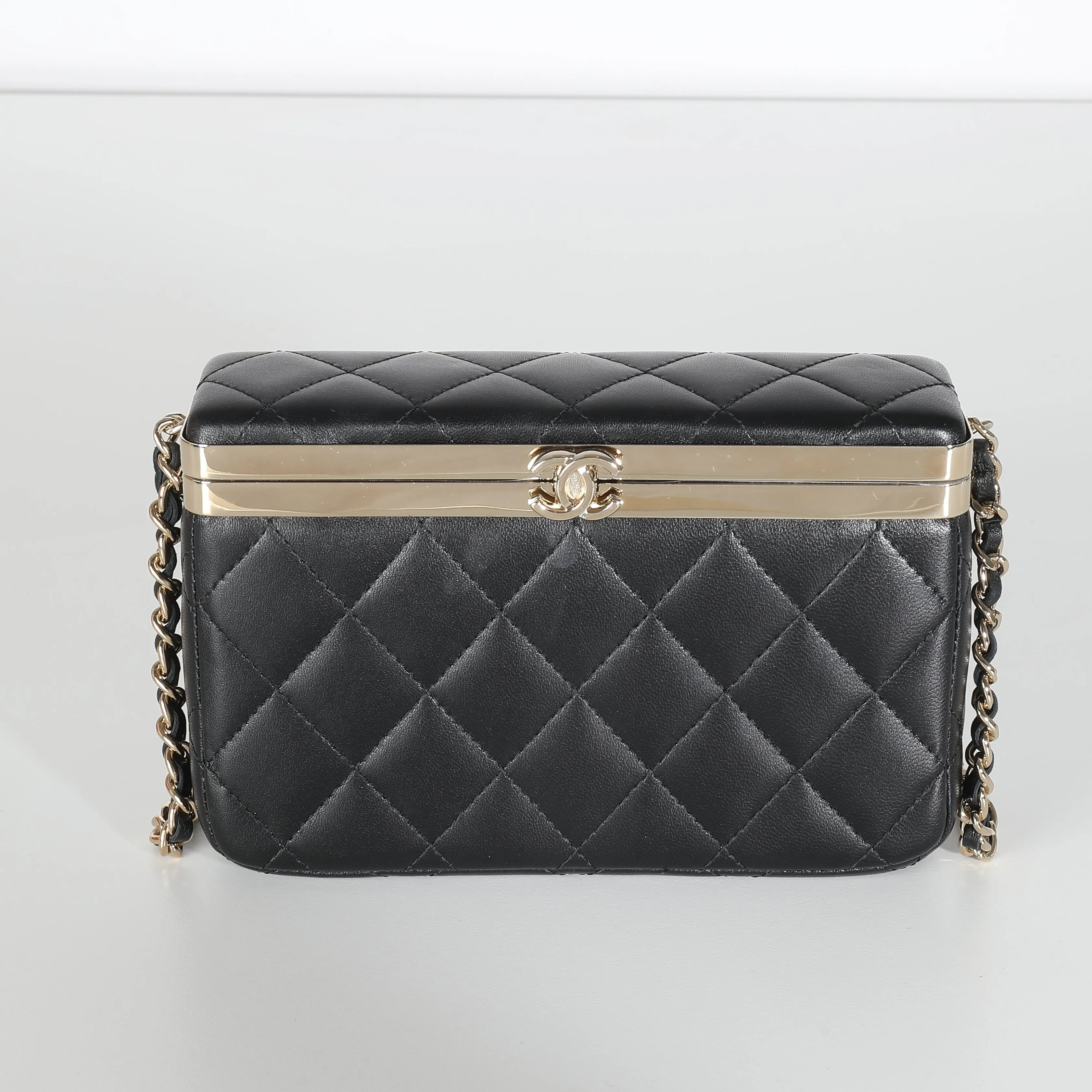 CHANEL 23S Black Quilted Lambskin Vanity Case With Chain