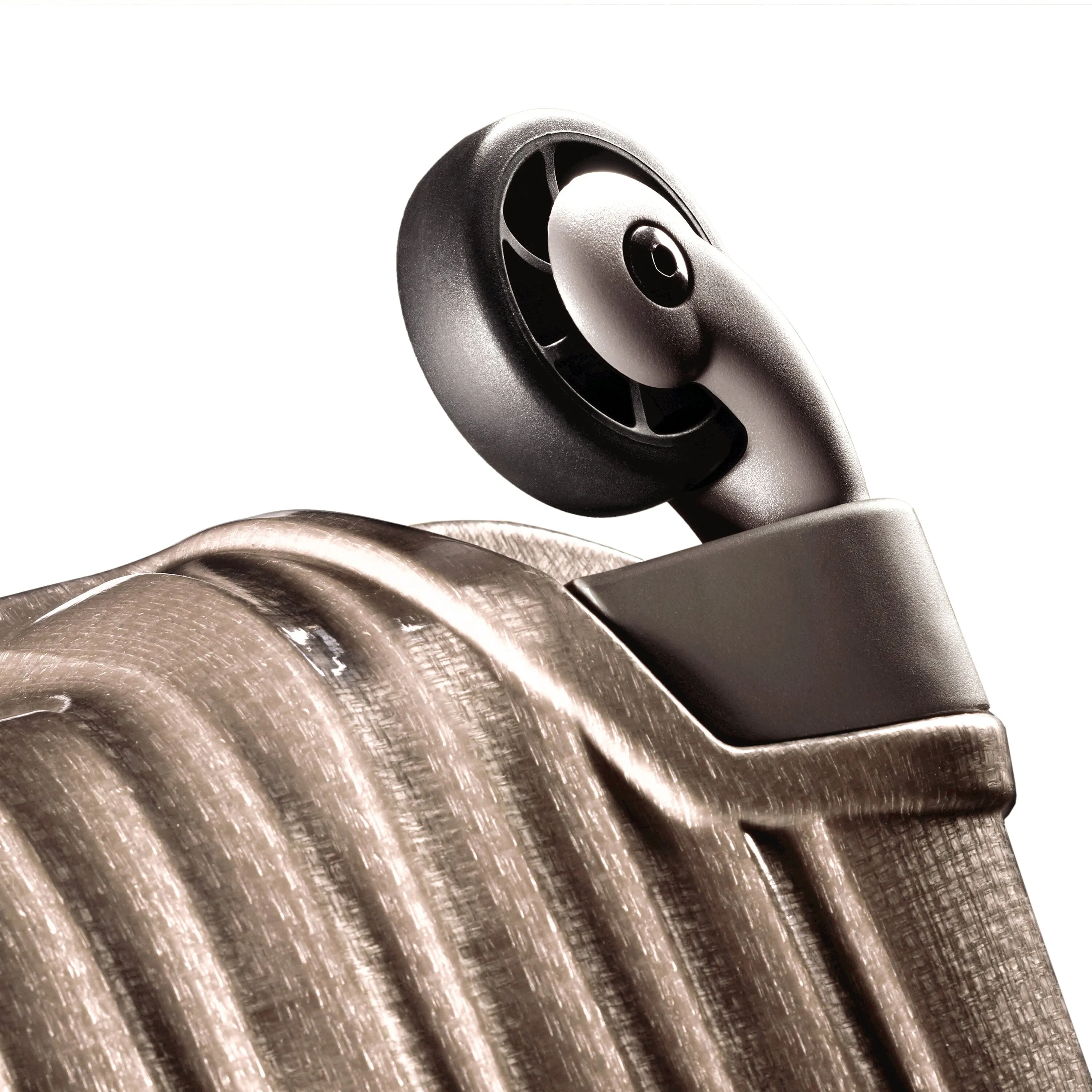 InnovAire Hardside Global Carry-On Luggage