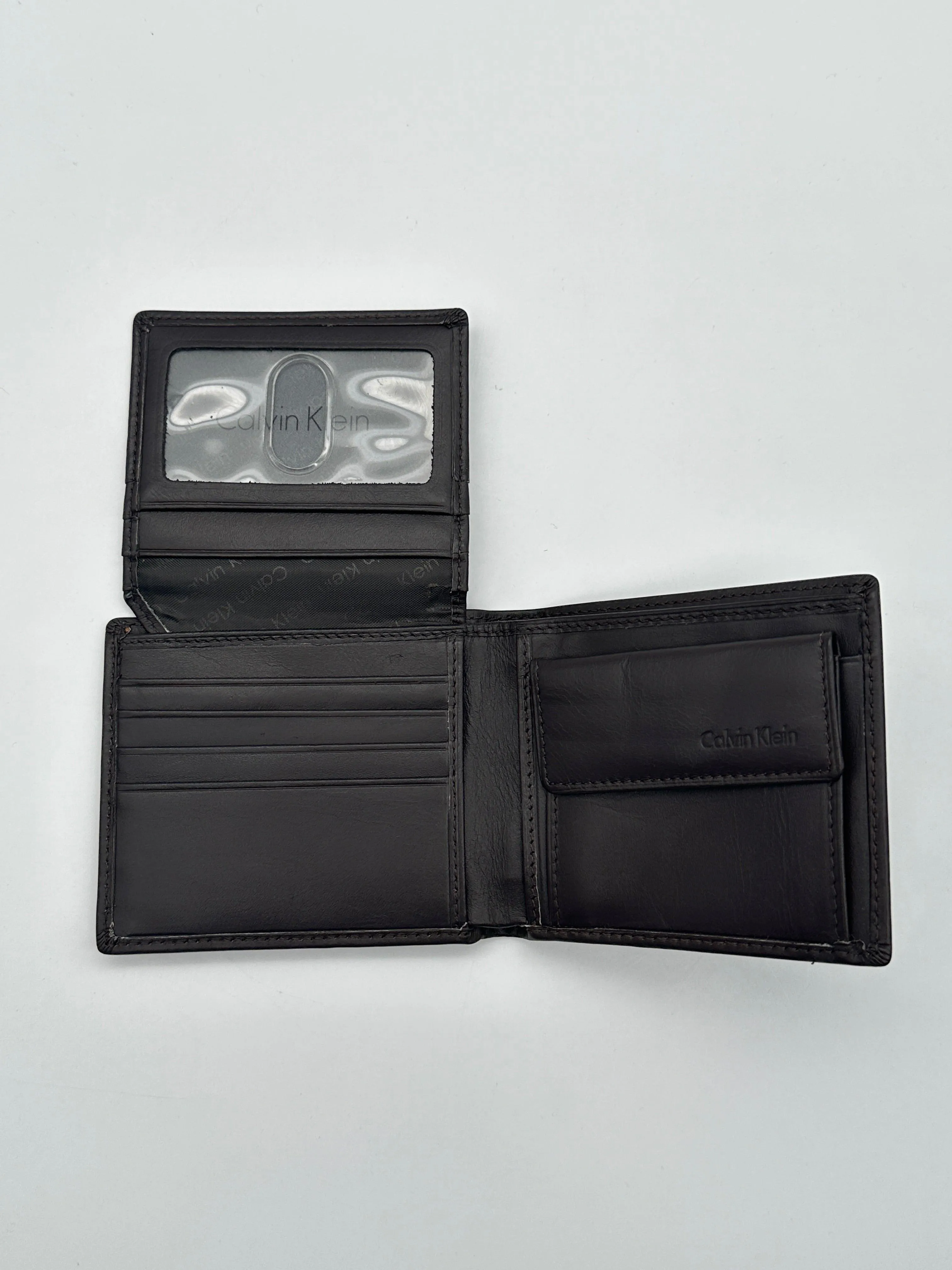 Leather Wallet With Keychain