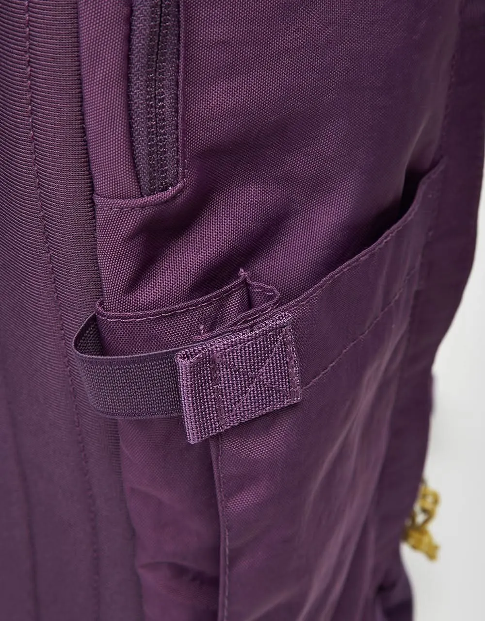 The North Face Berkeley Daypack - Black Currant Purple